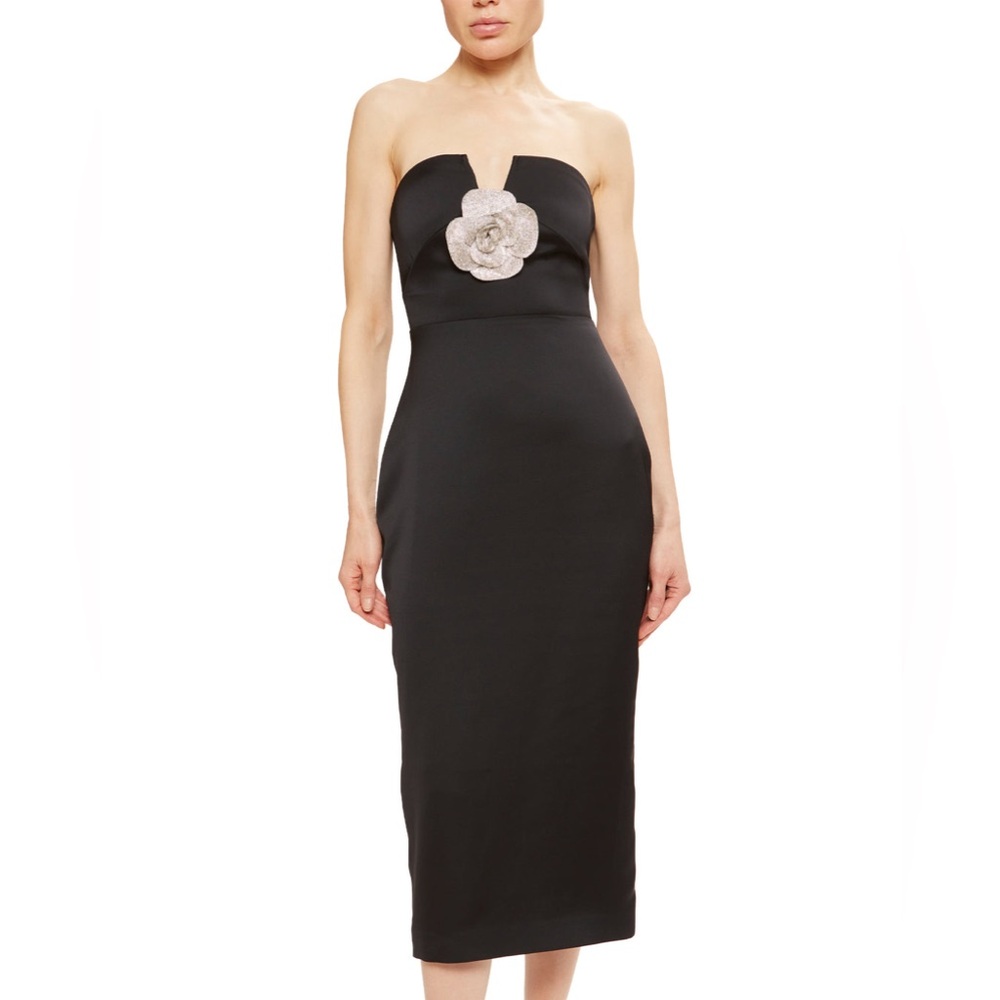 Ramy Brook Denisa Strapless Midi Dress
Lined Structured Silhouette